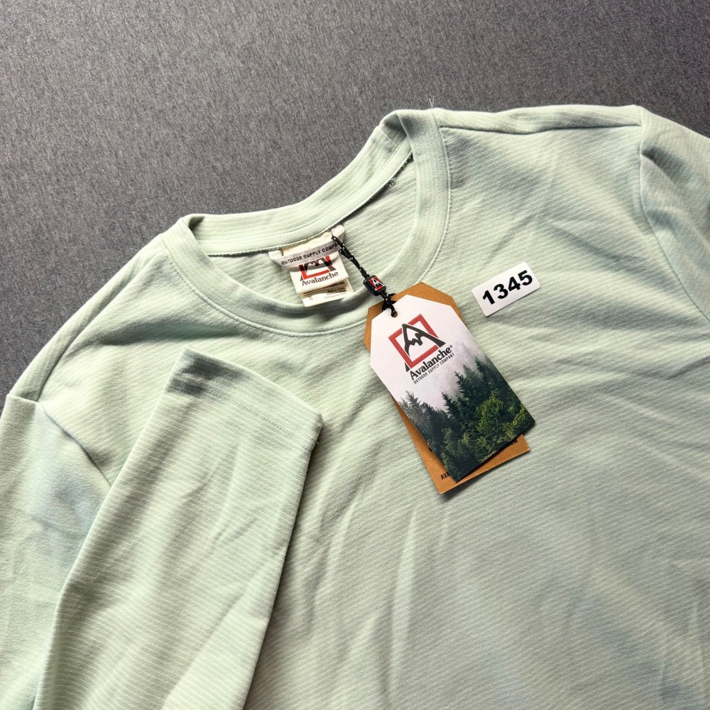 Avalanche Outdoor Supply Mens Small Long Sleeve Performance Shirt Sage Green NWT